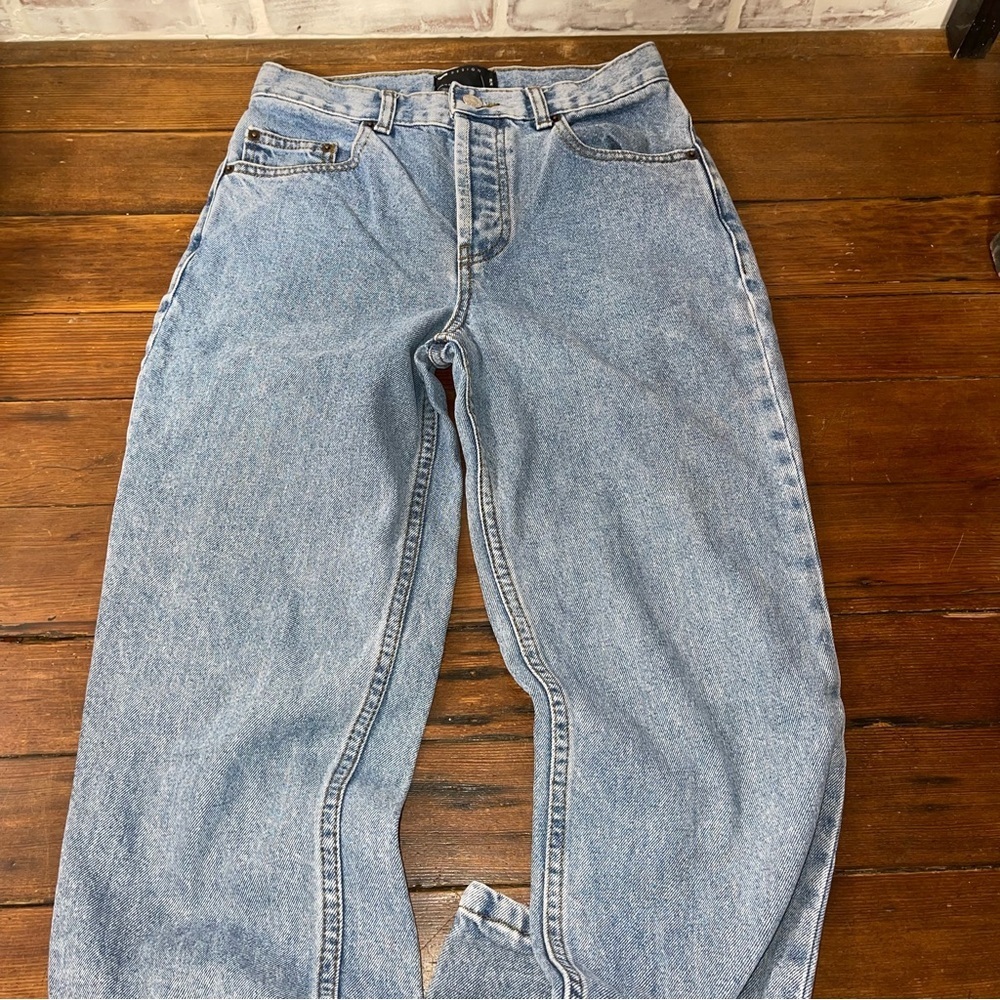 Classic High-Waist Light Blue Women’s Jeans